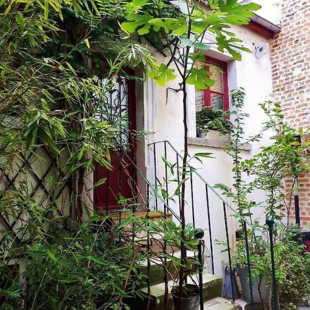 Lapetitemaisondeباريس المظهر الخارجي الصورة